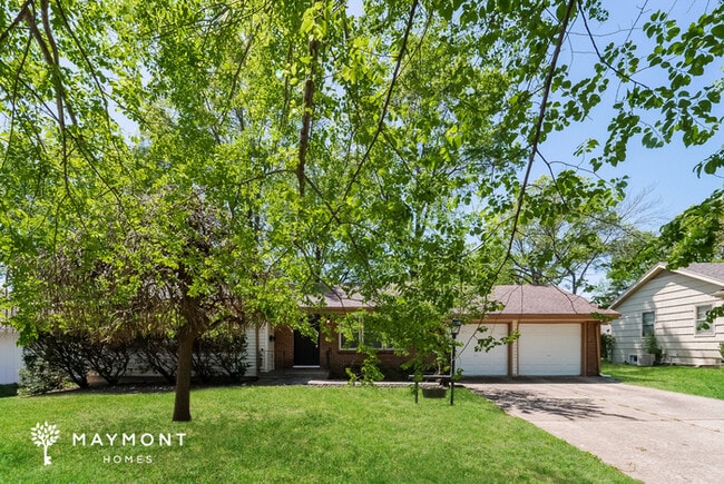 Building Photo - 10505 E 79th St