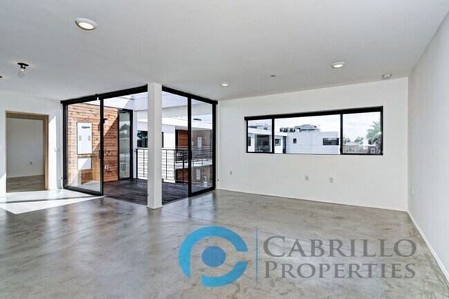 Foto del edificio - 2870 Fourth Ave