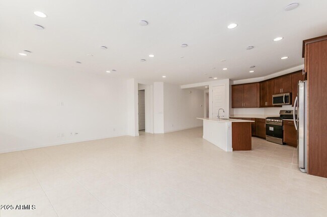 Foto del edificio - 11157 W Parkway Dr