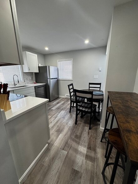 Foto del edificio - 8 Chamberlain Rd