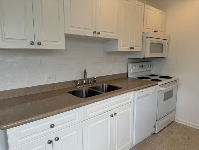 Foto del edificio - Nicely Updated Condo in Old South!