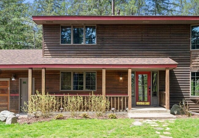 Building Photo - 14247 St Croix Trail N