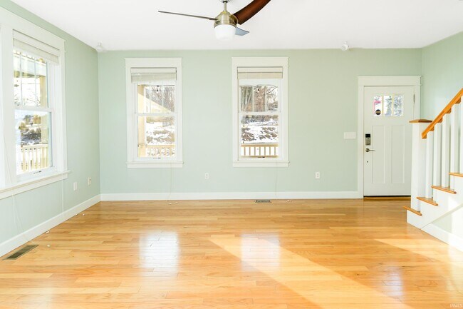 Foto del edificio - 819 S Morton St