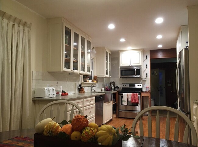 Foto del edificio - 1721 Coolidge Ct