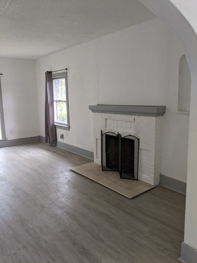 Foto del edificio - 916 Cornell Ave