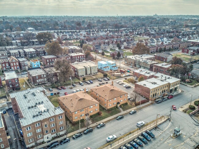 Building Photo - 3850 Park Ave