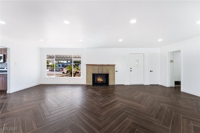 Building Photo - 569 Canosa Ave