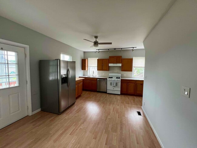 Building Photo - 1314 2nd St