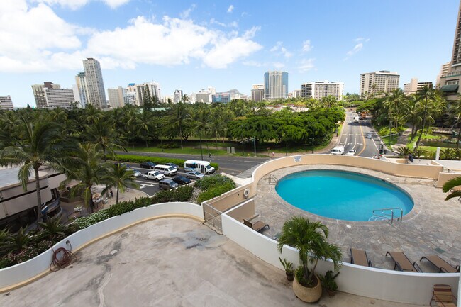 Building Photo - 1860 Ala Moana Blvd