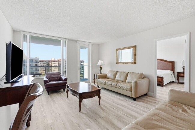 Building Photo - 3450 S Ocean Blvd