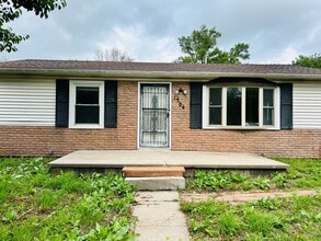 Building Photo - 1504 Custer Rd