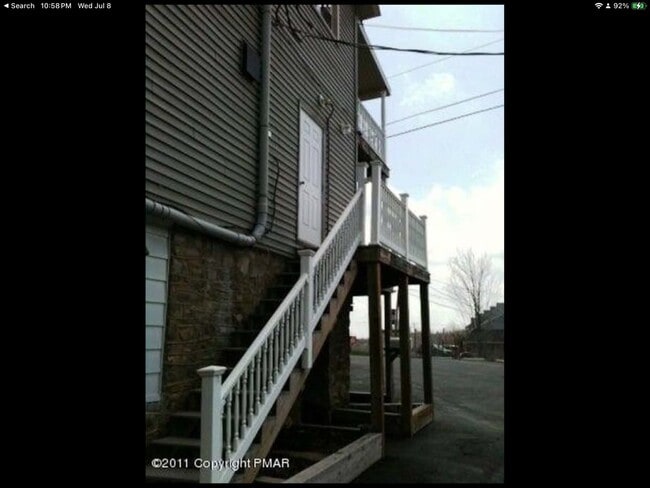 Building Photo - 1434 Pocono Blvd