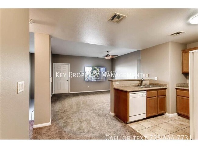 Foto del edificio - 2 BEDROOM 2 BATH CONDO NEAR 215/BUFFALO