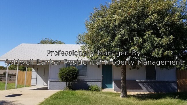 Building Photo - 7414 Ivory Ave