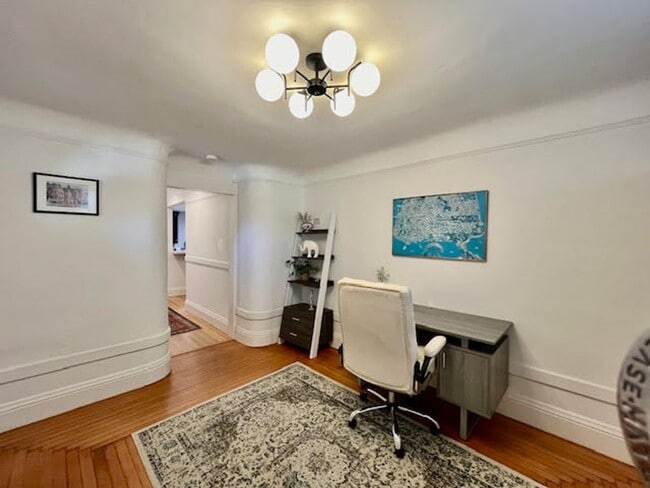 Foto del edificio - Charming Cottage-Style Condo with Private ...