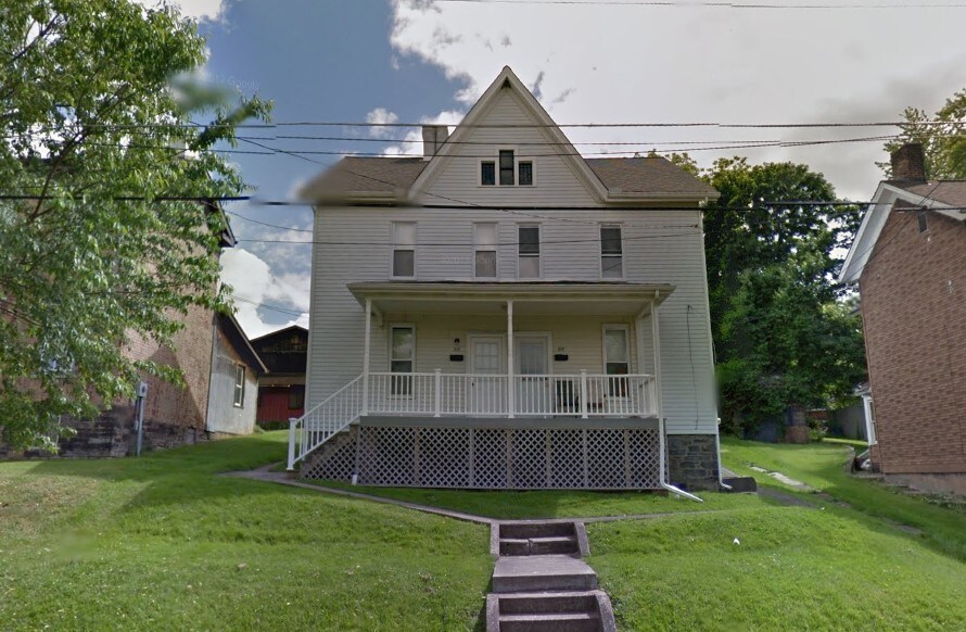 219 5th St, California, PA 15419 Townhome Rentals in California PA