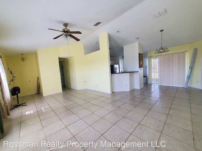 Building Photo - 4 br, 2 bath House - 1413 SW 32nd Terr
