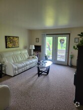 Building Photo - 510 Westlawn Dr