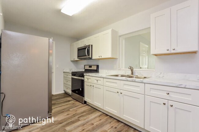 Foto del edificio - 4 br, 2 bath House - 801 Kottle Circle UNIT