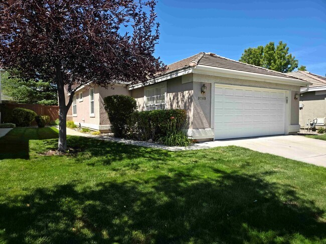 Foto del edificio - 2-Bedroom, 2-Bath + Den Single-Family Home...