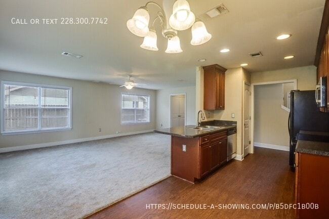 Building Photo - 17986 Restoration Cir