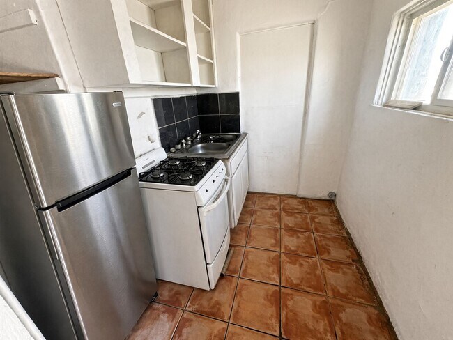 Foto del edificio - 72061-72067 Joshua Dr.