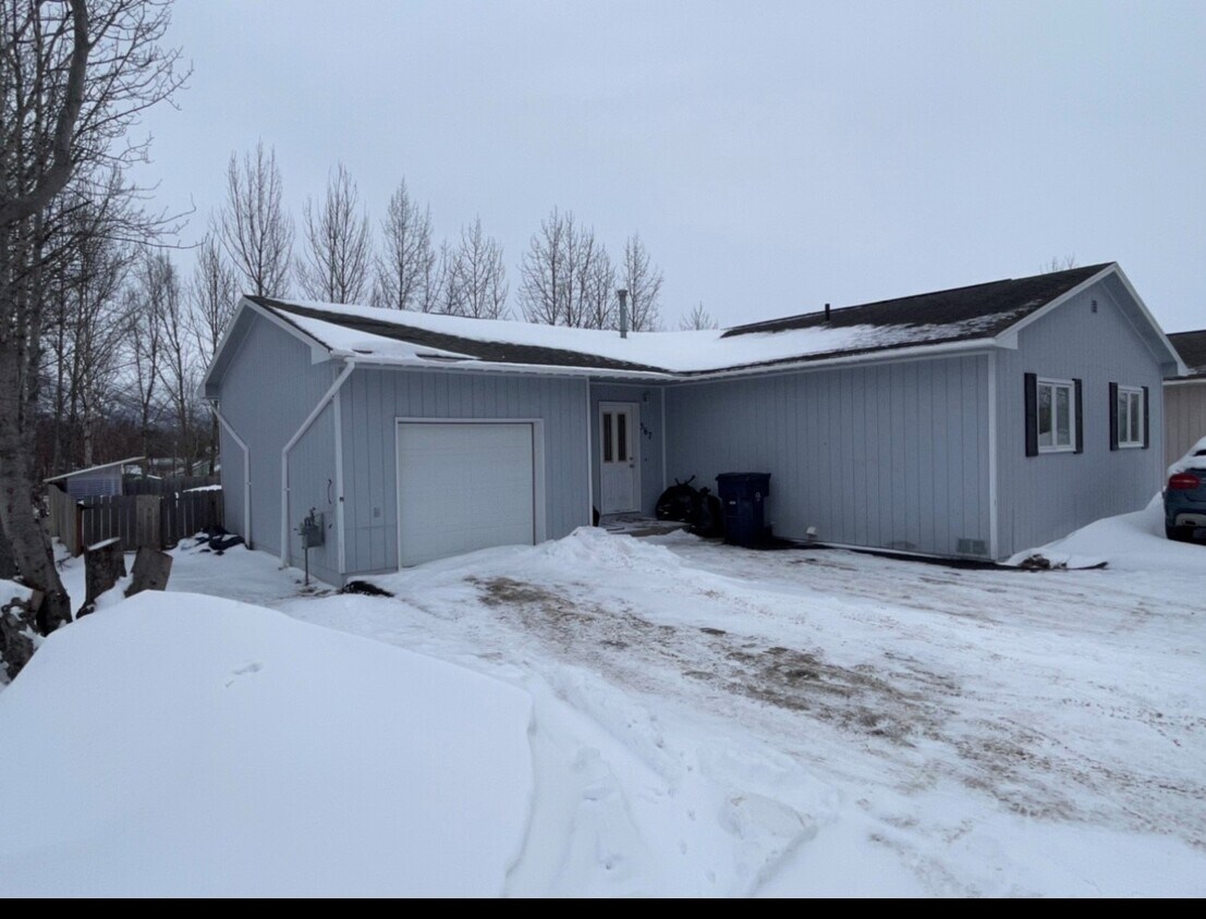 Foto principal - 567 Glenn Hwy