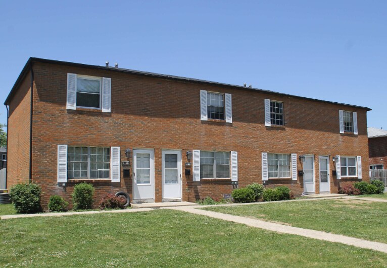 Primary Photo - 1133 McCarley Dr E