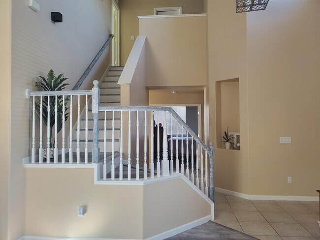 Foto del edificio - 1700 Shoreline Dr