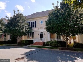Building Photo - 410 Robena Way