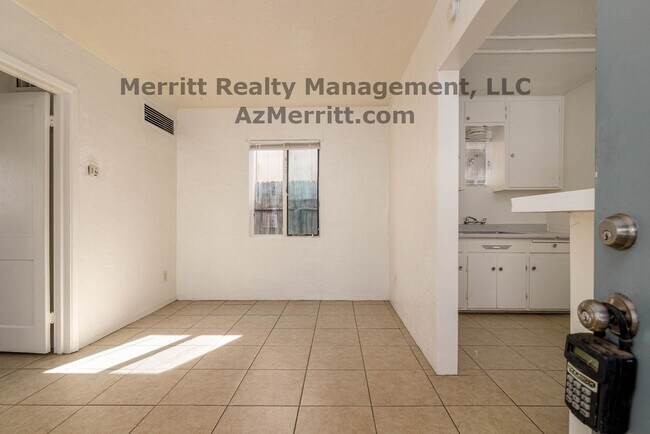 Building Photo - Palo Verde, 1413