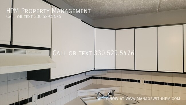 Foto del edificio - 725 E Waterloo Rd