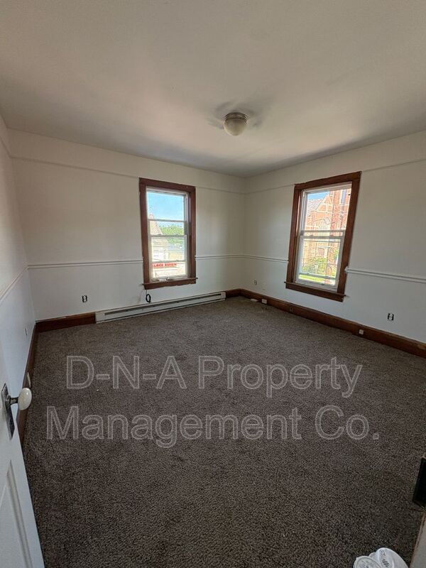 Foto del edificio - 118 S Courtland St