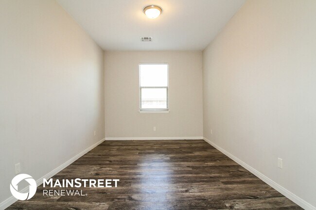 Foto del edificio - 320 E Georgia Terrace