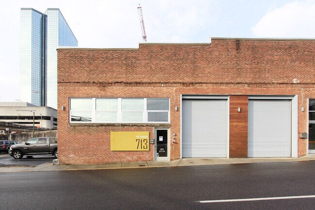 Foto del edificio - 713 S Central St
