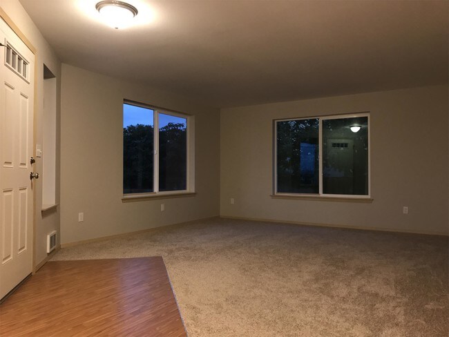 Foto del edificio - 1223 E Harrison St