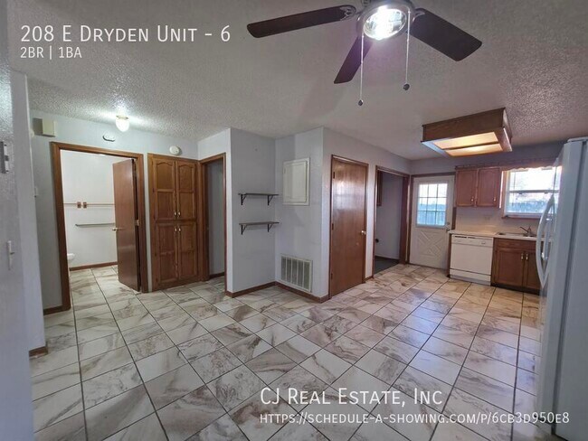 Building Photo - 208 E Dryden