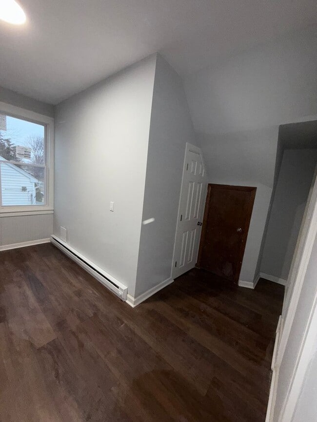 Photo - 226 E Winona Ave Apartment