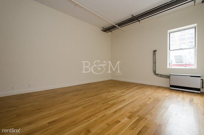 Building Photo - 460 Driggs Ave