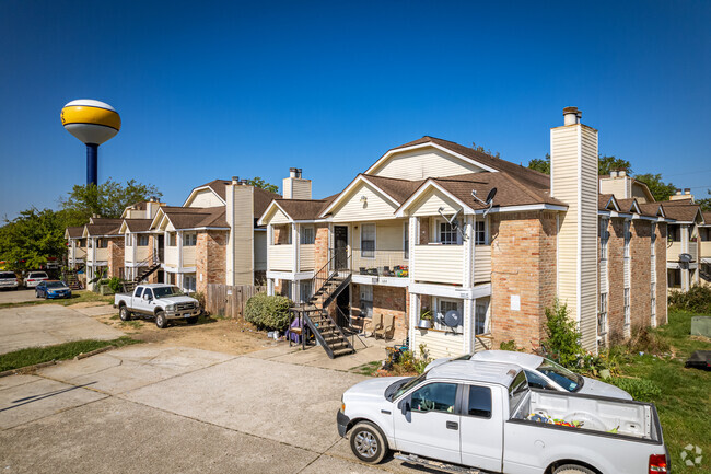 7118 Oakwood Glen Blvd - Oakwood Glen Condominiums