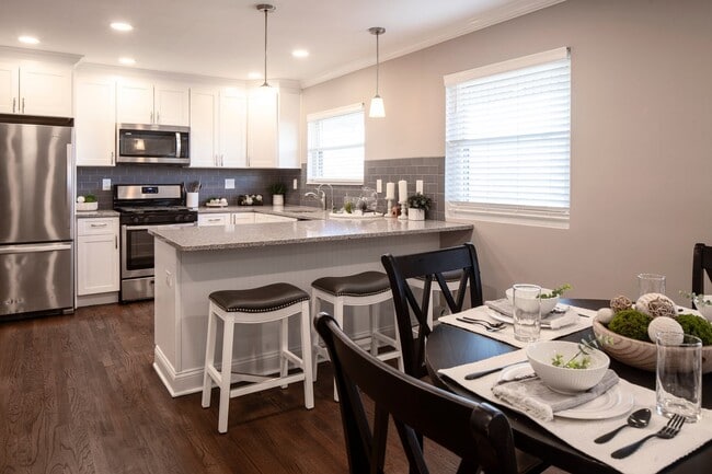 Interior Photo - The Linden Apartments: In-Unit Washer & Dryer, Heat and Hot Water Included, Cat & Dog Friendly, a...