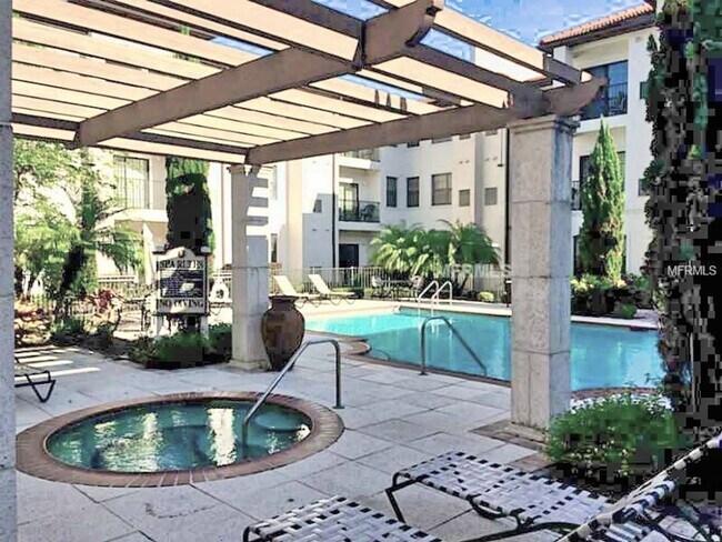 Building Photo - Adorable 2/1 Condo with Garage x Rent @ The Registry at Michicah Park close to Downtown Orlando a...