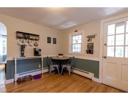 Building Photo - 15 Roberts Rd