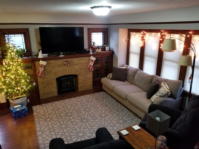 Decorative fireplace and lots of light! - 5717 W Vliet St