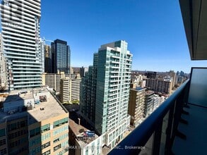 Building Photo - 125 Redpath Ave