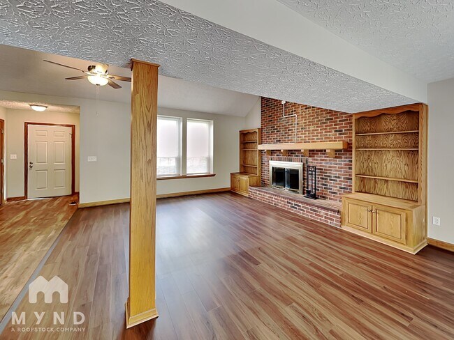 Foto del edificio - 801 Ashford Glen Dr