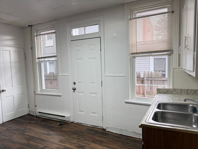 Foto del edificio - 225 N 3rd St