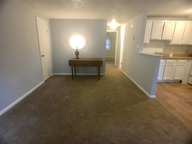 Foto del edificio - 9242 Hickory St