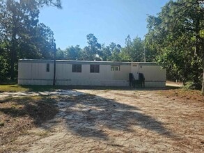 Building Photo - 119 E Woods Ct