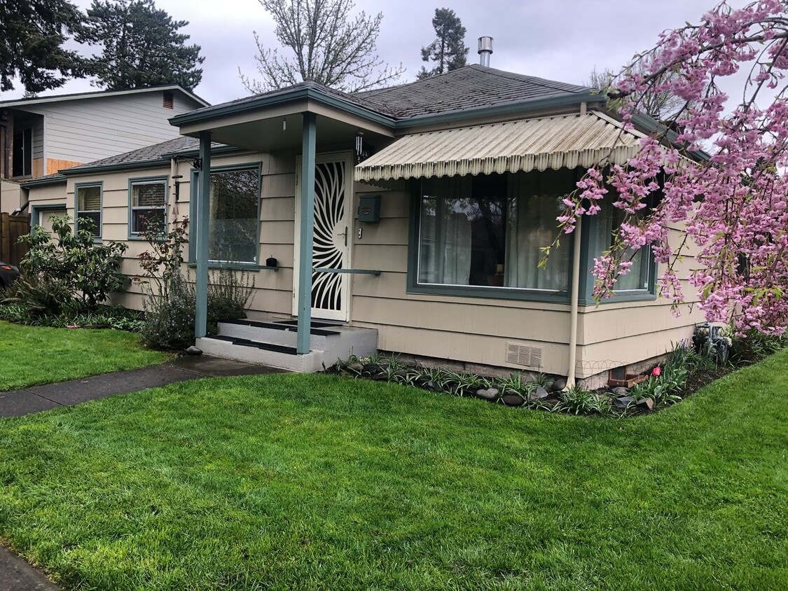 Terrific 2 Bedroom Bungalow in Jefferson W... - Terrific 2 Bedroom Bungalow in Jefferson W...